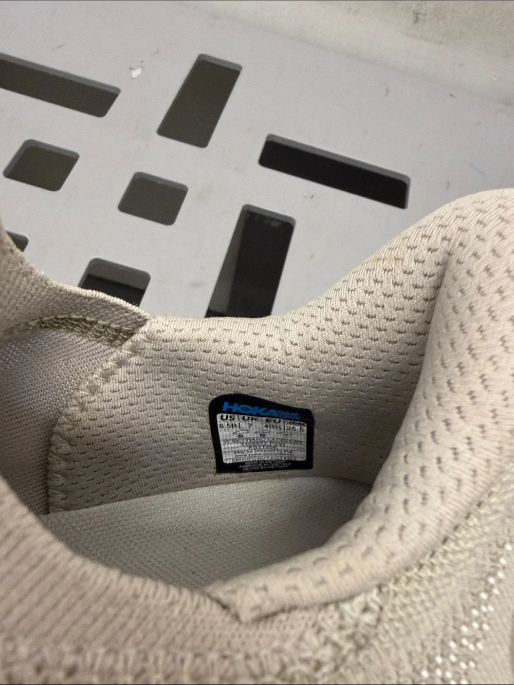 Hoka skyward slip on worn once!